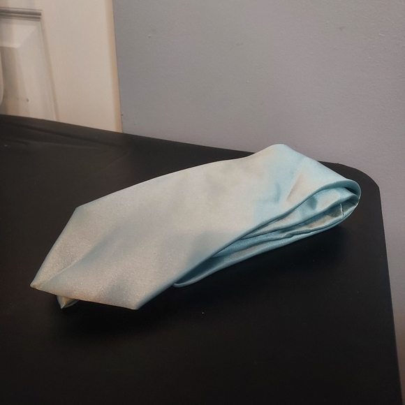 Tailored Culture Stafford Light Blue Tie 100% Silk - Picture 1 of 6